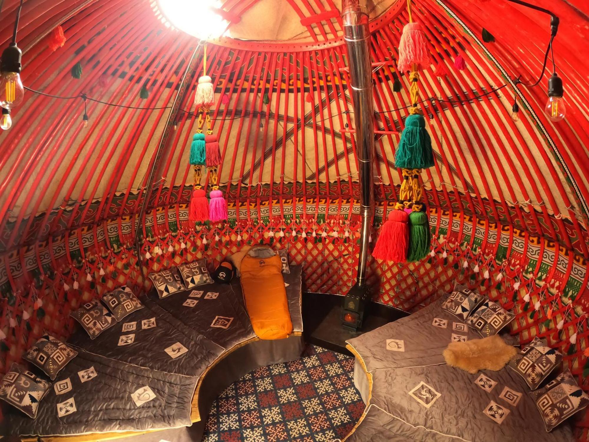 Mine Hostel Dzhergalan Jyrgalan Zewnętrze zdjęcie