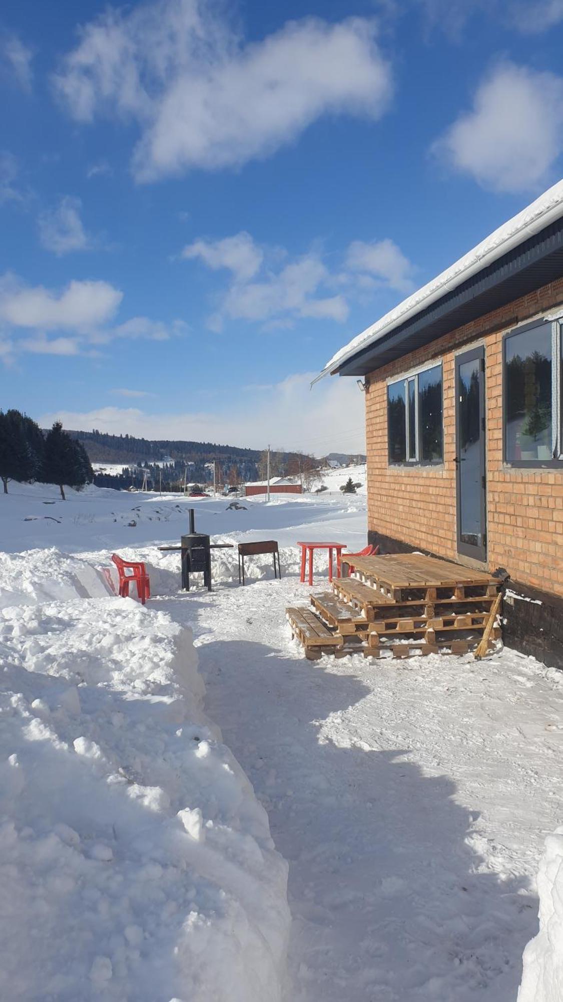 Mine Hostel Dzhergalan Jyrgalan Zewnętrze zdjęcie